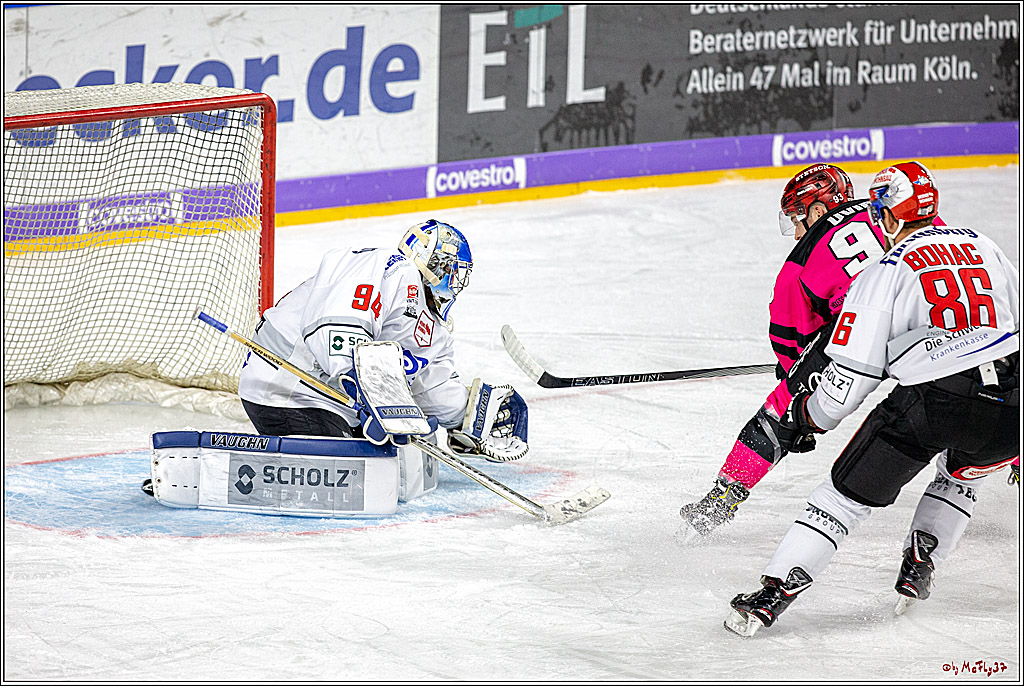 DEL; Koelner Haie - Schwenninger Wild Wings, 07.10.2018
